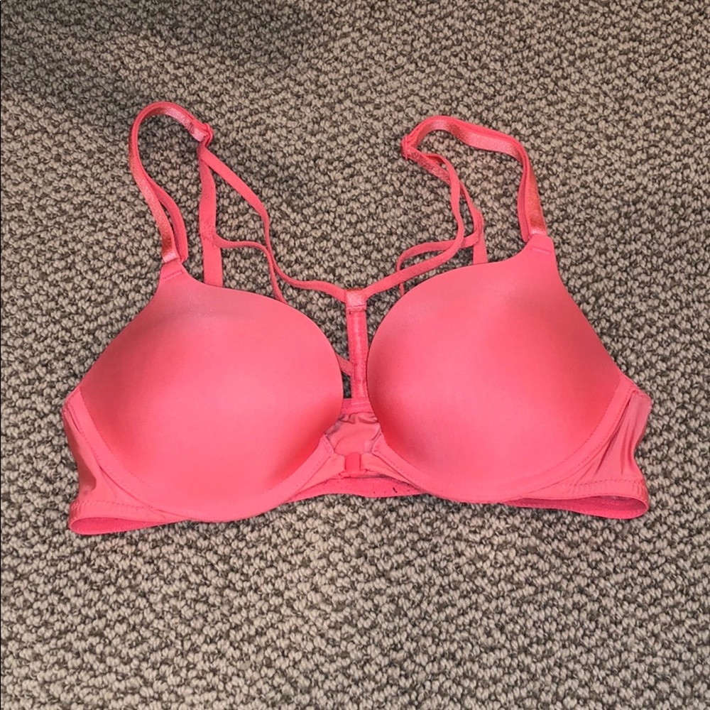 VS bright pink bra